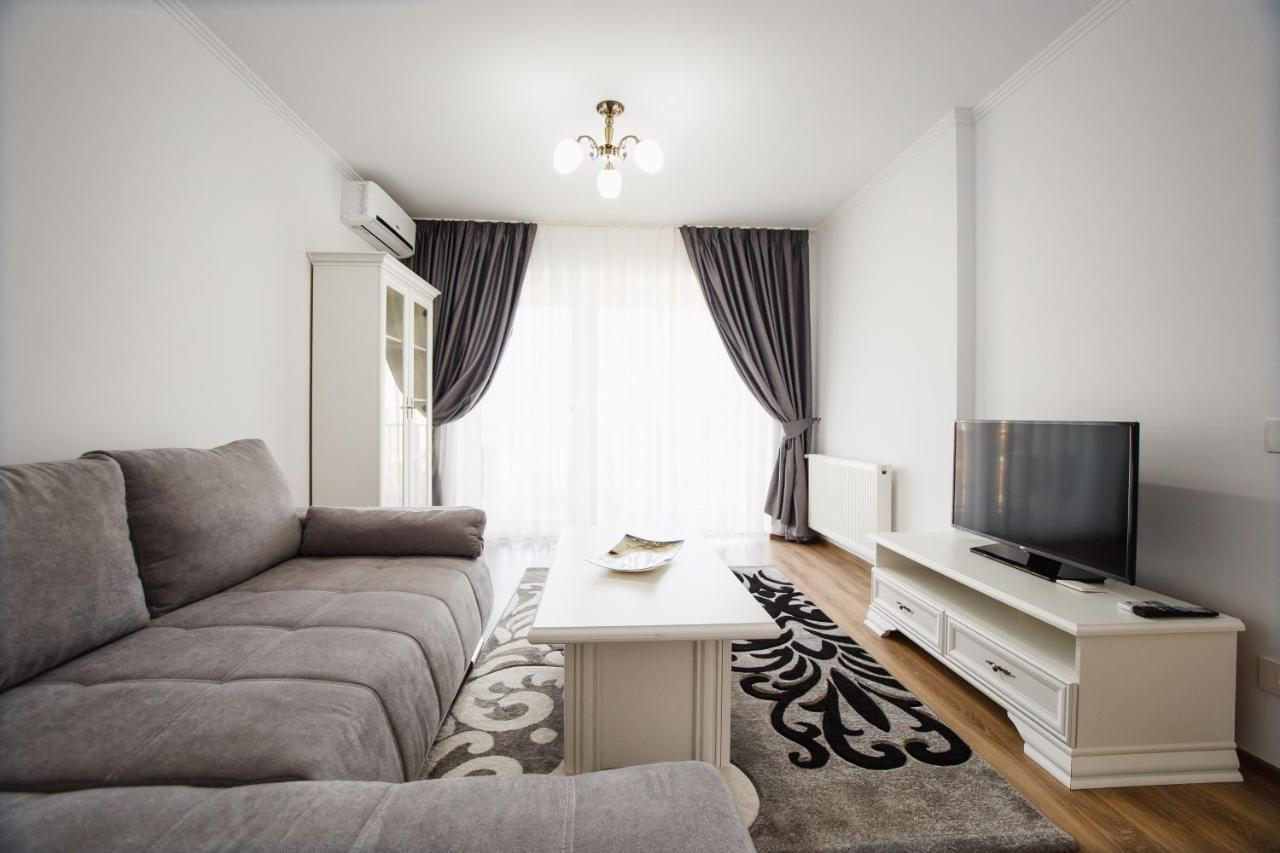 Bright & Elegant Central Apartment Nagyvárad Kültér fotó