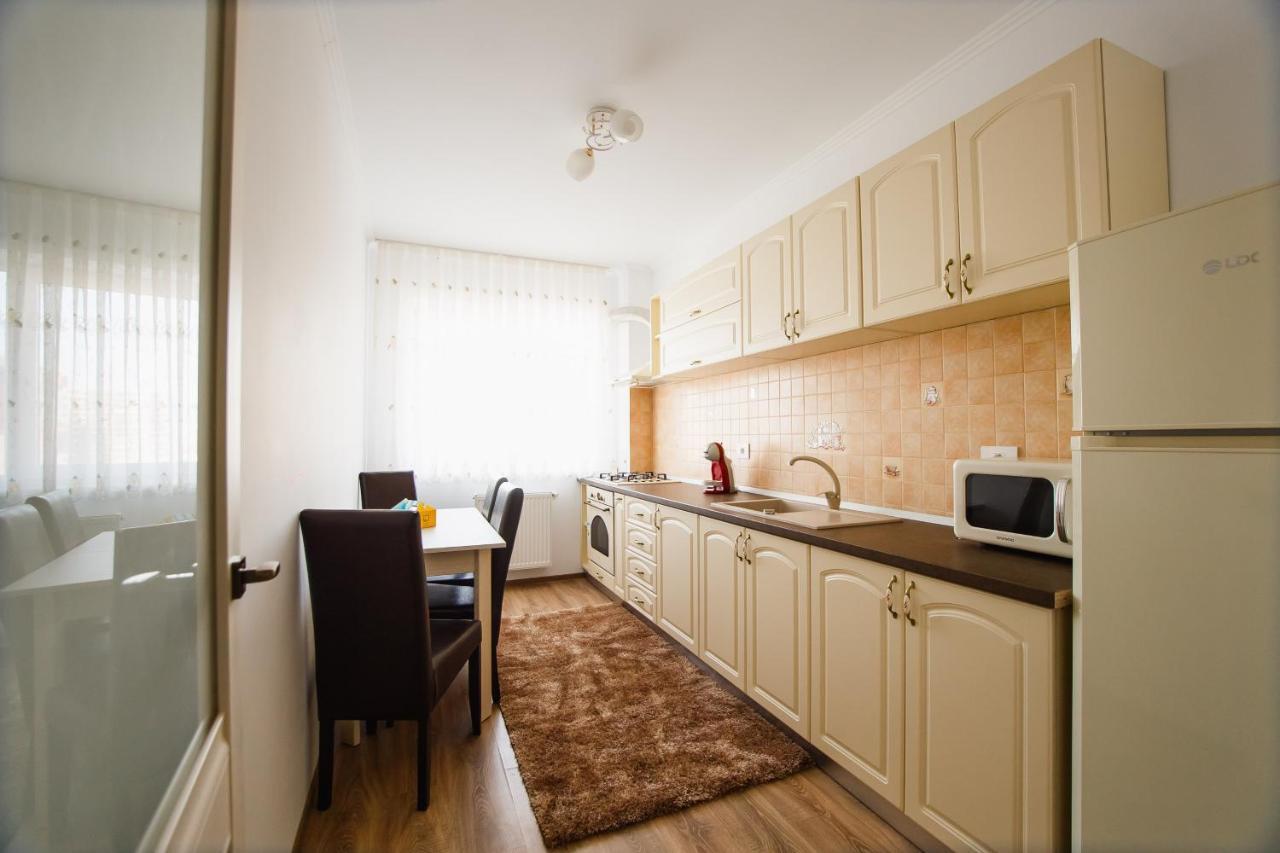 Bright & Elegant Central Apartment Nagyvárad Kültér fotó