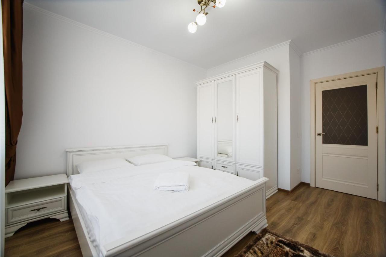 Bright & Elegant Central Apartment Nagyvárad Kültér fotó