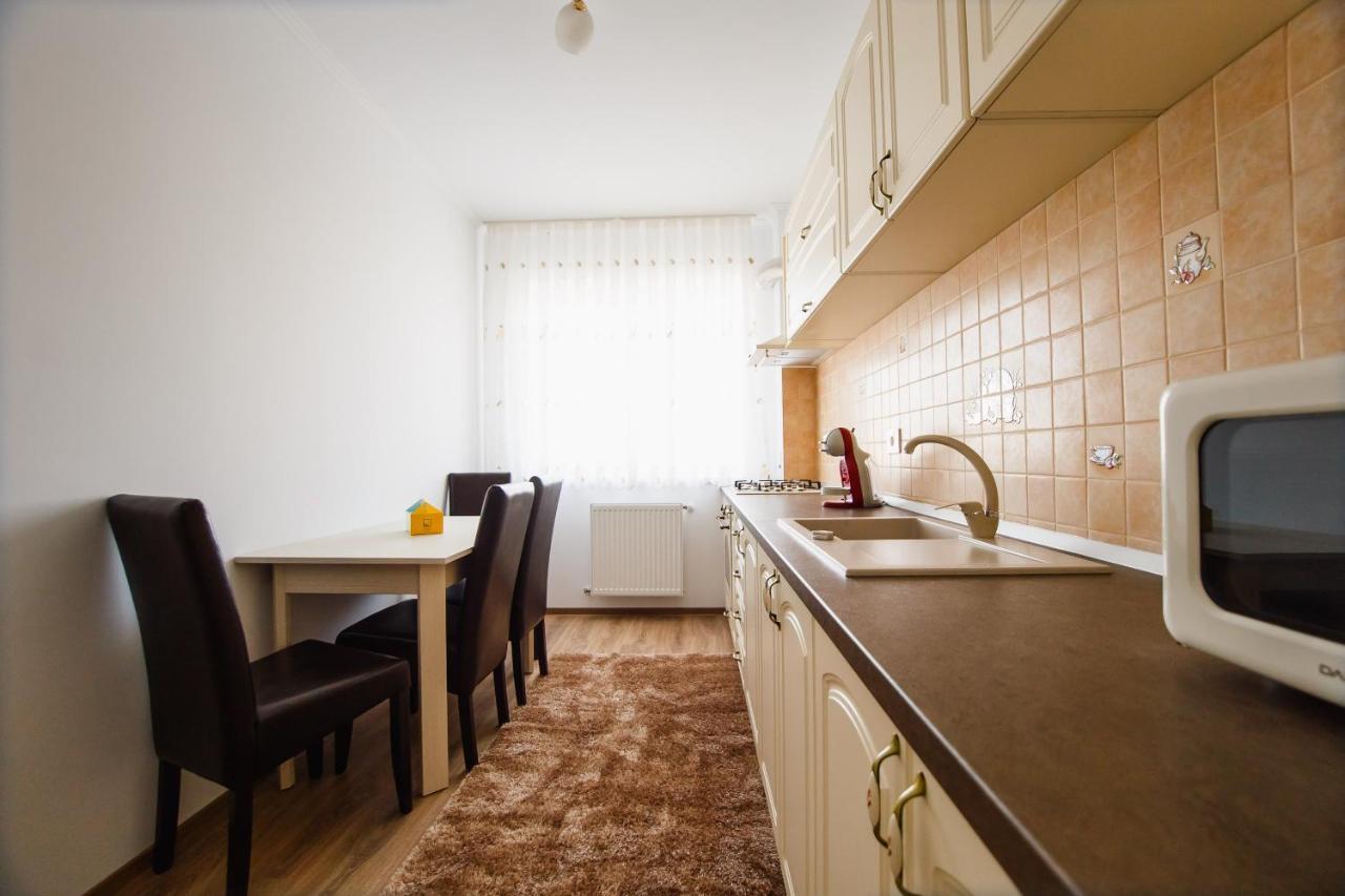 Bright & Elegant Central Apartment Nagyvárad Kültér fotó